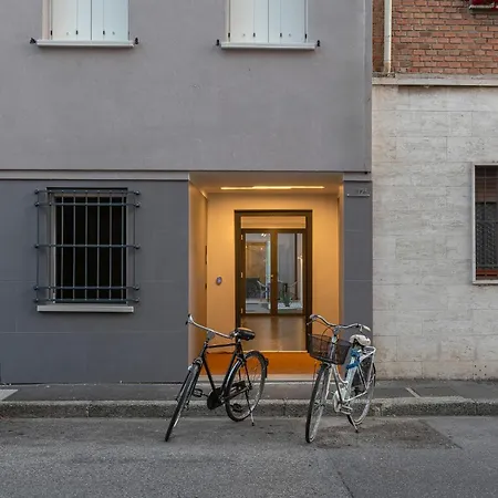 Guesthost - Le Agavi - X11 With Garage & Terrace * Ferrara