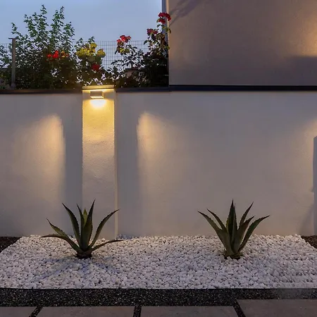 Guesthost - Le Agavi - X11 With Garage & Terrace *