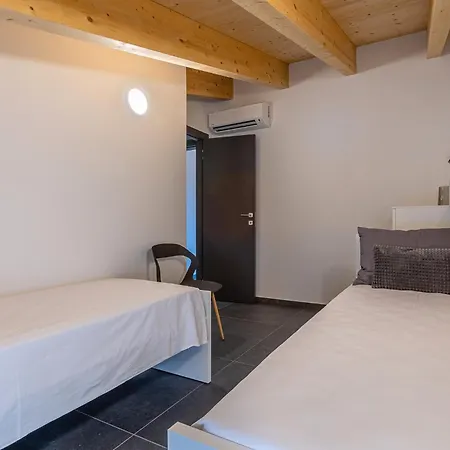 Guesthost - Le Agavi - X11 With Garage & Terrace