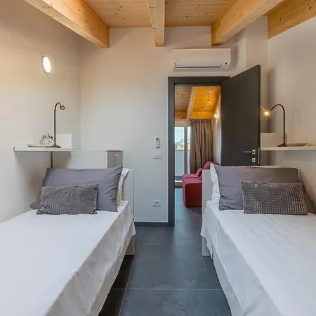 Guesthost - Le Agavi - X11 With Garage & Terrace * Ferrara