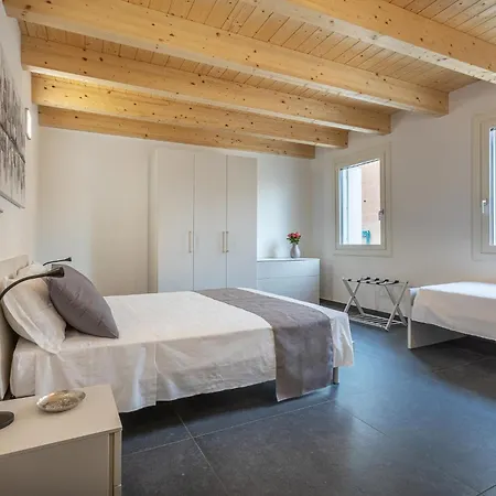 Guesthost - Le Agavi - X11 With Garage & Terrace Appartamento Ferrara