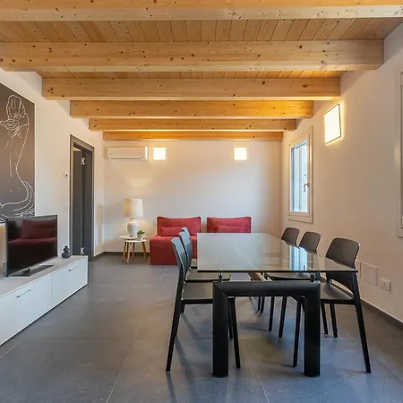 Guesthost - Le Agavi - X11 With Garage & Terrace * Ferrara