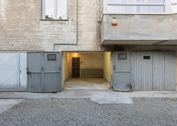 Guesthost - Le Agavi - X9 With Garage & Terrace Διαμέρισμα Φεράρα